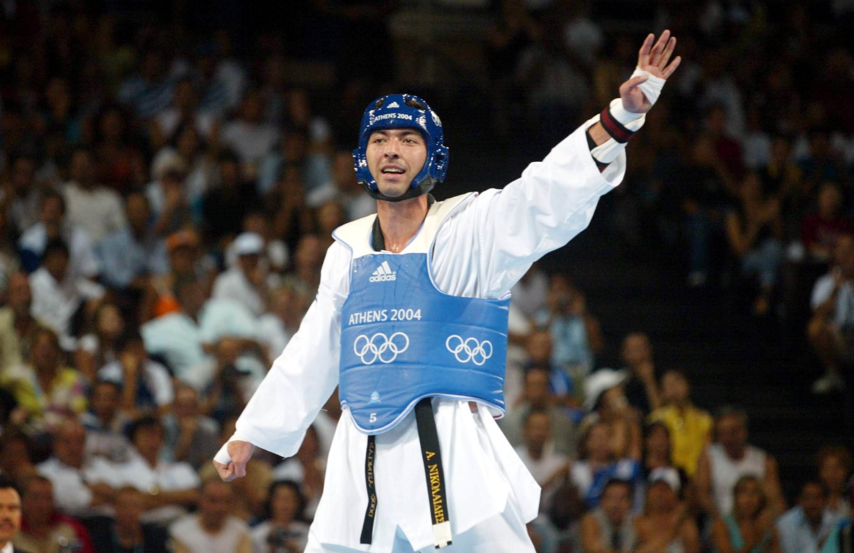 Οι Μακεδόνες ζητούν «αποκαθήλωση» Νικολαΐδη: «Να αφαιρεθεί το όνομά του από το Στάδιο Σκύδρας – Είναι με τον ΣΥΡΙΖΑ»