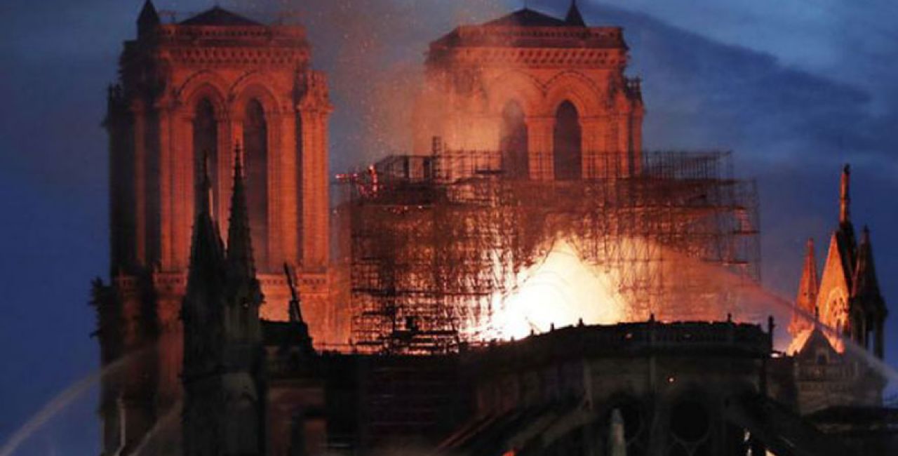 Παναγία των Παρισίων: Πραγματοποιείται διεθνής διαγωνισμός για την ανακατασκευή του βέλους
