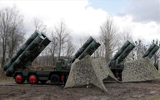 Η Τουρκία ελπίζει σε παρέμβαση Τραμπ για να αποφύγει τις κυρώσεις για τους S-400