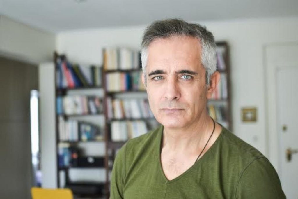 Δεν φαντάζεστε πόσα χρήματα παίρνει ο Σωκράτης Αλαφούζος από τα δικαιώματα για ένα επεισόδιο του Criminal Minds (βίντεο)