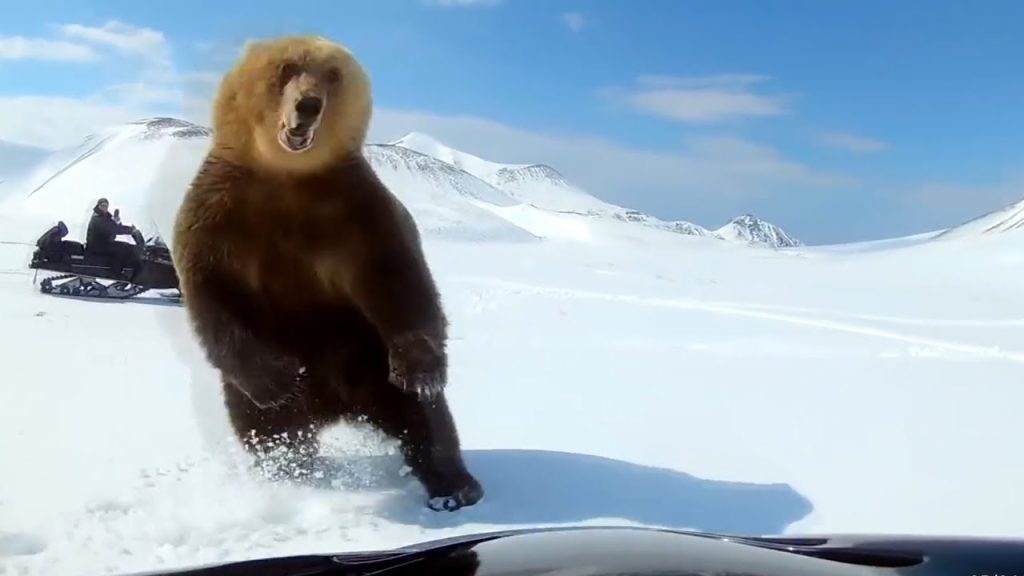 Γλίτωσαν  από βέβαιο θάνατο στο… παρά 1΄: (Βίντεο)