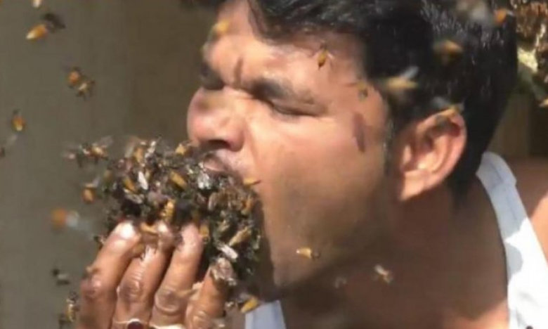 Ινδία: 32χρονος βάζει στο στόμα του εκατομμύρια μέλισσες
