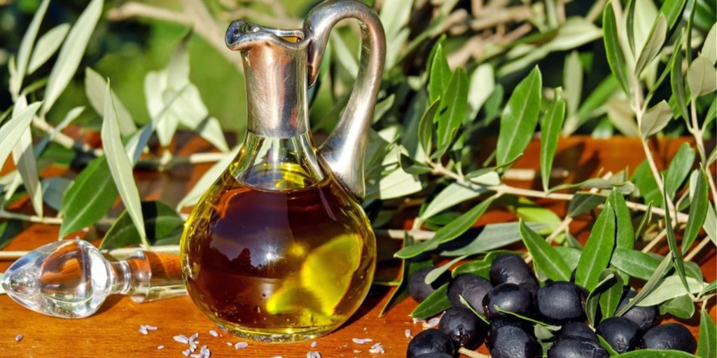 Γιατί νηστεύουμε το λάδι και όχι την ελιά;