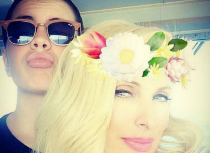 Άγγελος Λάτσιος: Οι «έξαλλες» νύχτες του γιου της Μενεγάκη, τα χιλιάρικα σε μπουκάλια και τα ευτράπελα!