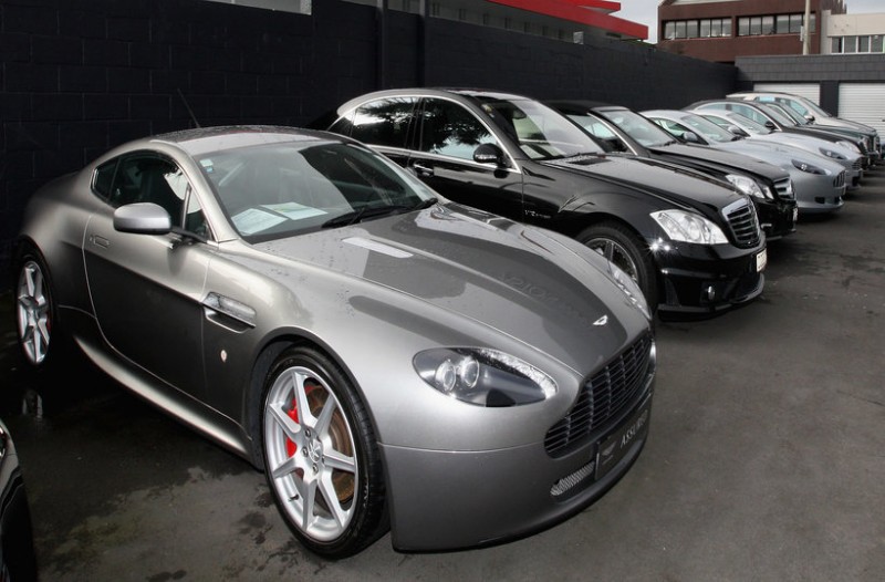 Ποια αυτοκίνητα οδηγούν οι άπιστοι άνδρες- Η έρευνα αποκαλύπτει