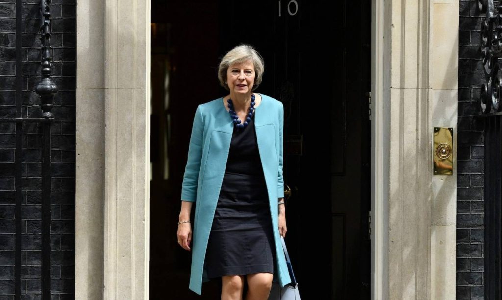 Brexit: Ποιοι ζητούν την παραίτηση Μέι