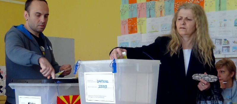 Σε εξέλιξη η ψηφοφορία για τις προεδρικές εκλογές στα Σκόπια