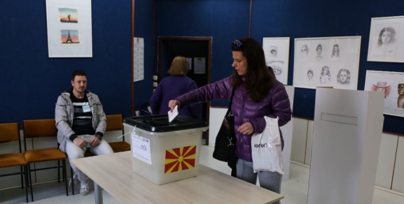 Σκόπια – Προεδρικές εκλογές: Μικρό προβάδισμα του Στέβο Πεντάροφσκι