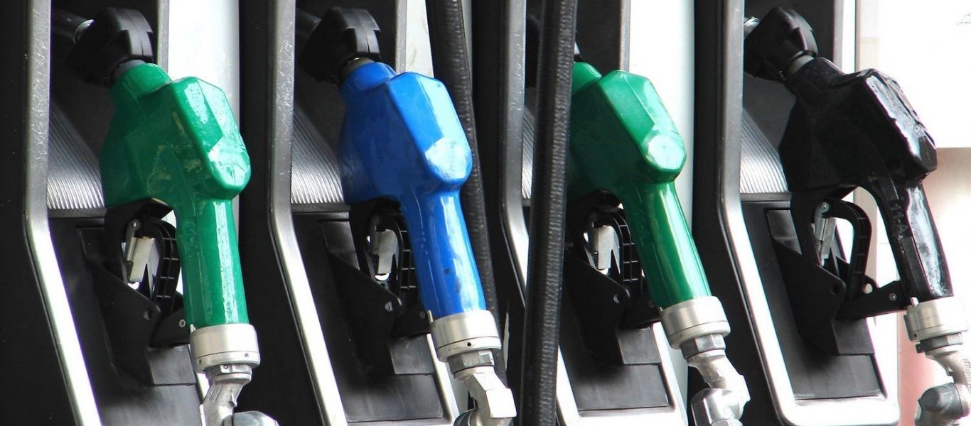 Στα «ύψη» οι τιμές των καυσίμων ενόψει πασχαλινής εξόδου – Εως και 2 ευρώ η αμόλυβδη (φωτο)