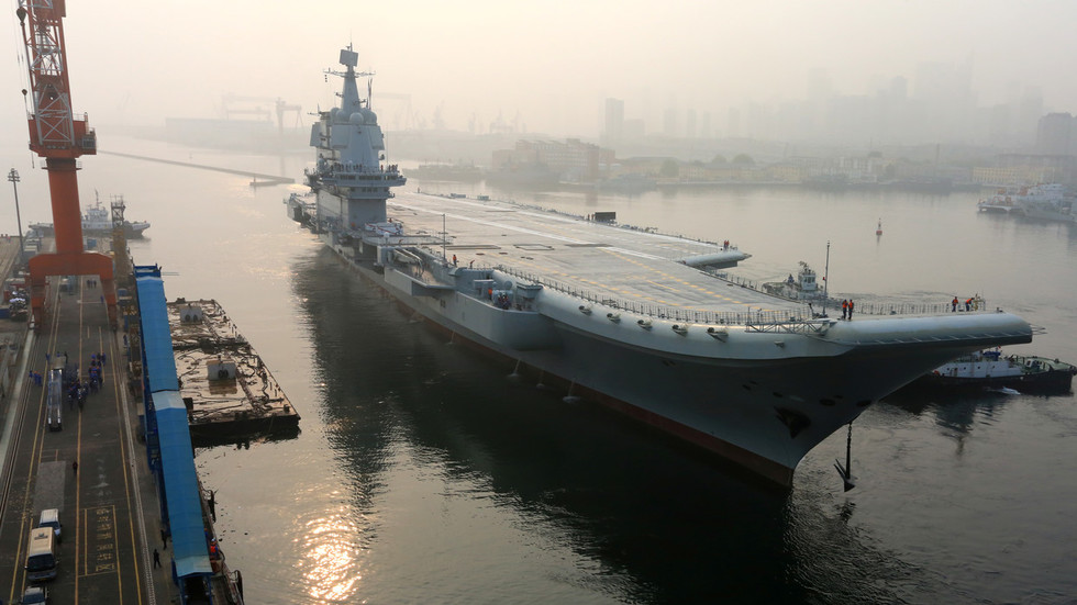 Βίντεο: Το κινεζικό Ναυτικό δοκιμάζει ναυτικά μαχητικά στο νέο του αεροπλανοφόρο