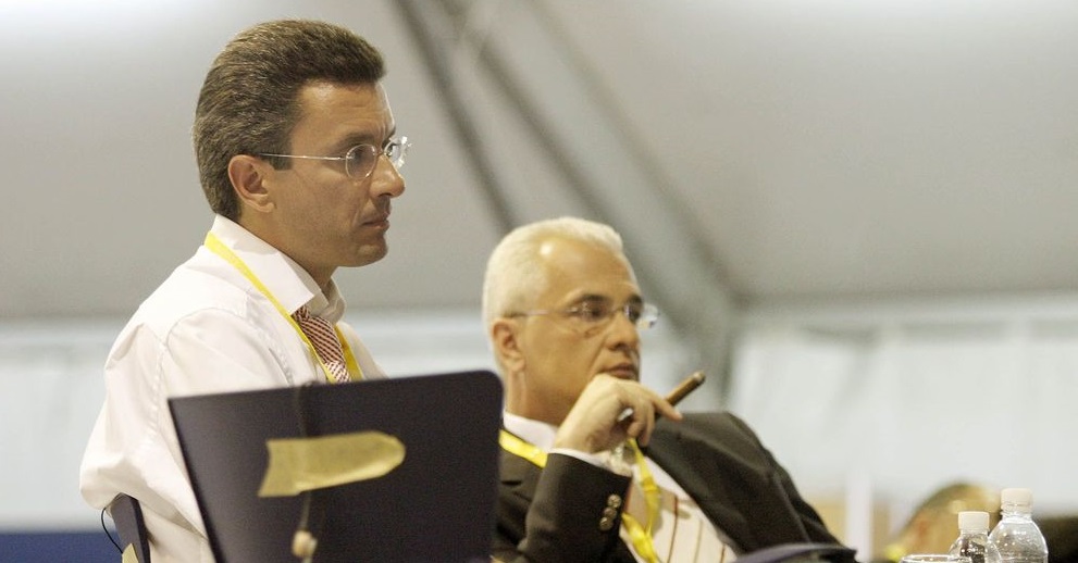 «Καρφί» Ν.Χατζηνικολάου στον Γ.Πρετεντέρη: «Μια ζωή στον πρωινό καφέ του Σημίτη και παίζει και τον δεξιό»