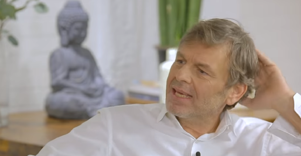 Α.Γκλέτσος: «Είμαι μαμάκιας…Αν τολμήσει μία σύντροφός μου να πει κάτι για τη μαμά μου θα τελειώσει η σχέση»