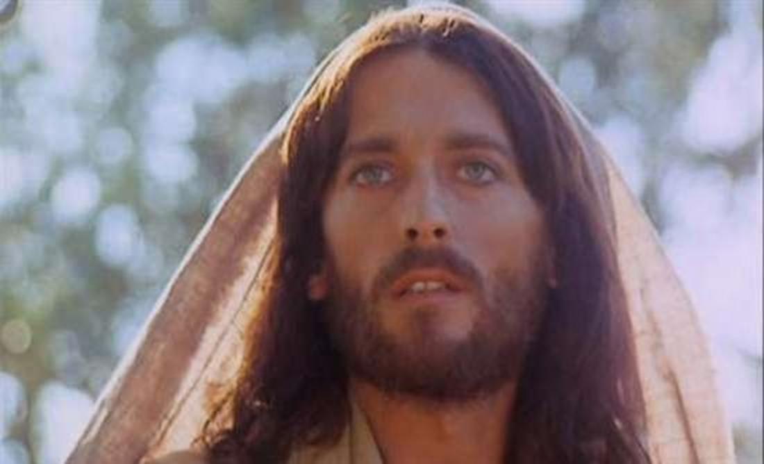 Δείτε πώς είναι σήμερα οι πρωταγωνιστές της ταινίας «Ο Ιησούς από τη Ναζαρέτ» (φωτο)