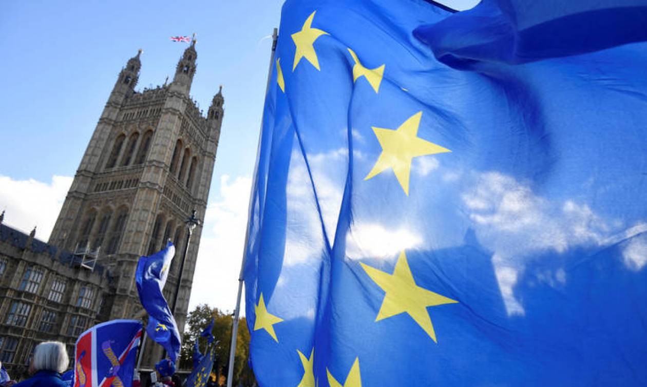 Στο φως συνομιλίες ΕΕ με Σόρος και Μπλερ για δεύτερο δημοψήφισμα για Brexit