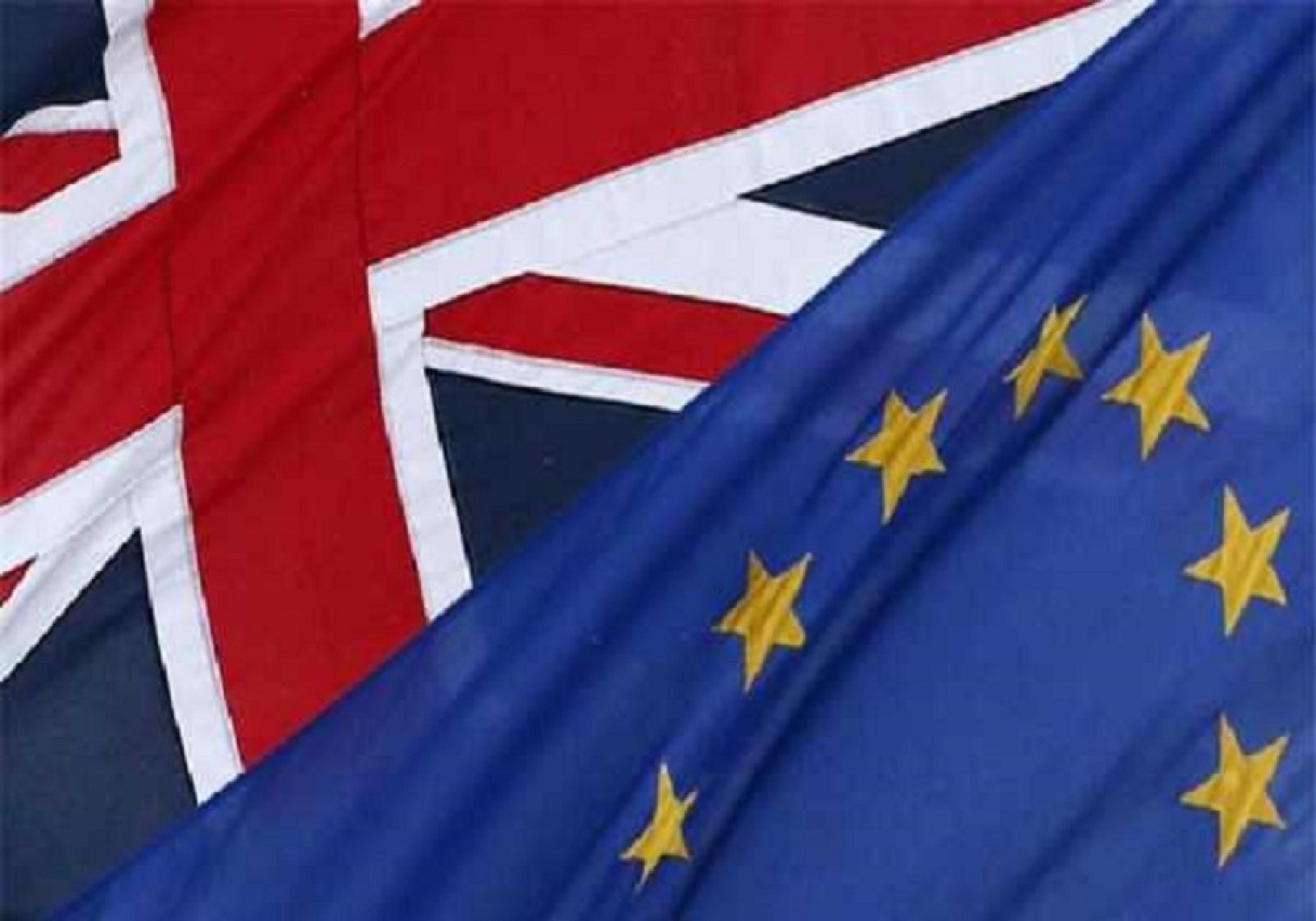 Τερέζα Μέι: Να εγκριθεί το «Brexit» πριν αναλάβει το νέο ευρωπαϊκό κοινοβούλιο