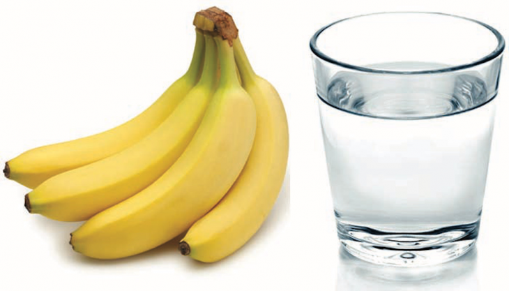 Μία μπανάνα και ένα ποτήρι ζεστό νερό κάνουν το πιο υγιεινό πρωινό – Μάθετε γιατί και σίγουρα θα το δοκιμάσετε