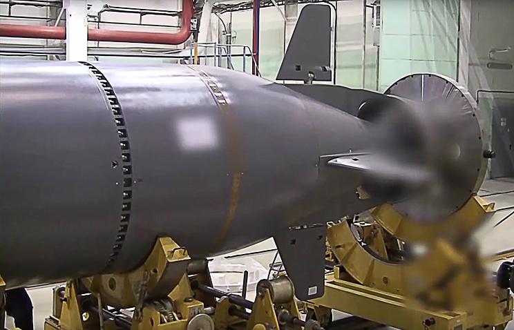 Η Ρωσία κατασκεύασε υποβρύχιο με πυρηνικές τορπίλες ικανό να δημιουργήσει γιγάντια τσουνάμι (φωτο)