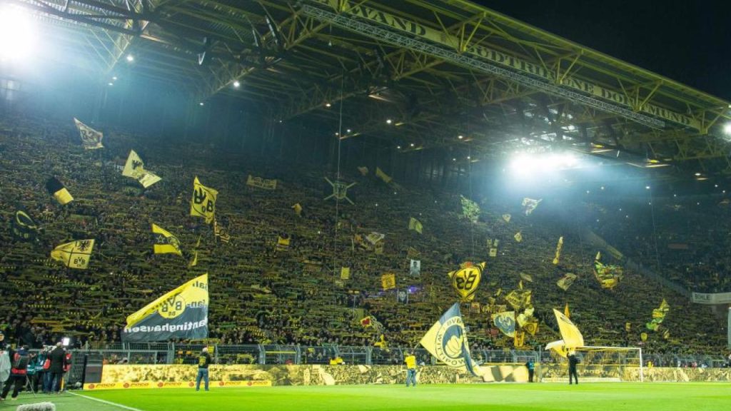 Συμφωνία Ντόρτμουντ με Αζάρ – Κλείνει στη Μπορούσια ο Βέλγος (φώτο)