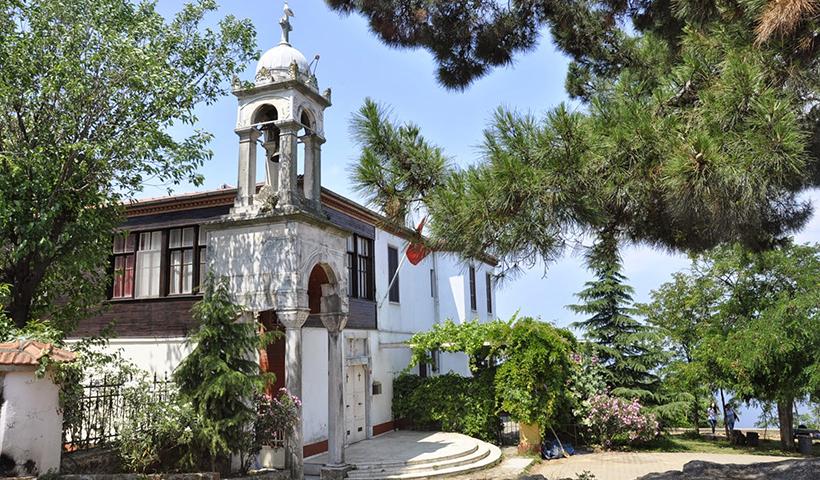 Το μοναστήρι του Άη – Γιώργη όπου προσεύχονται και Έλληνες και Τούρκοι