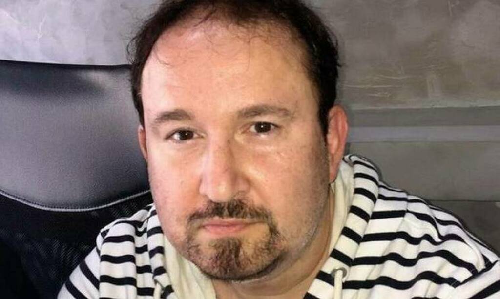 Δείτε τον Γιάννη Παπαμιχαήλ στην πρώτη του έξοδο μετά το χειρουργείο – Έχασε 24 κιλά (φωτο)