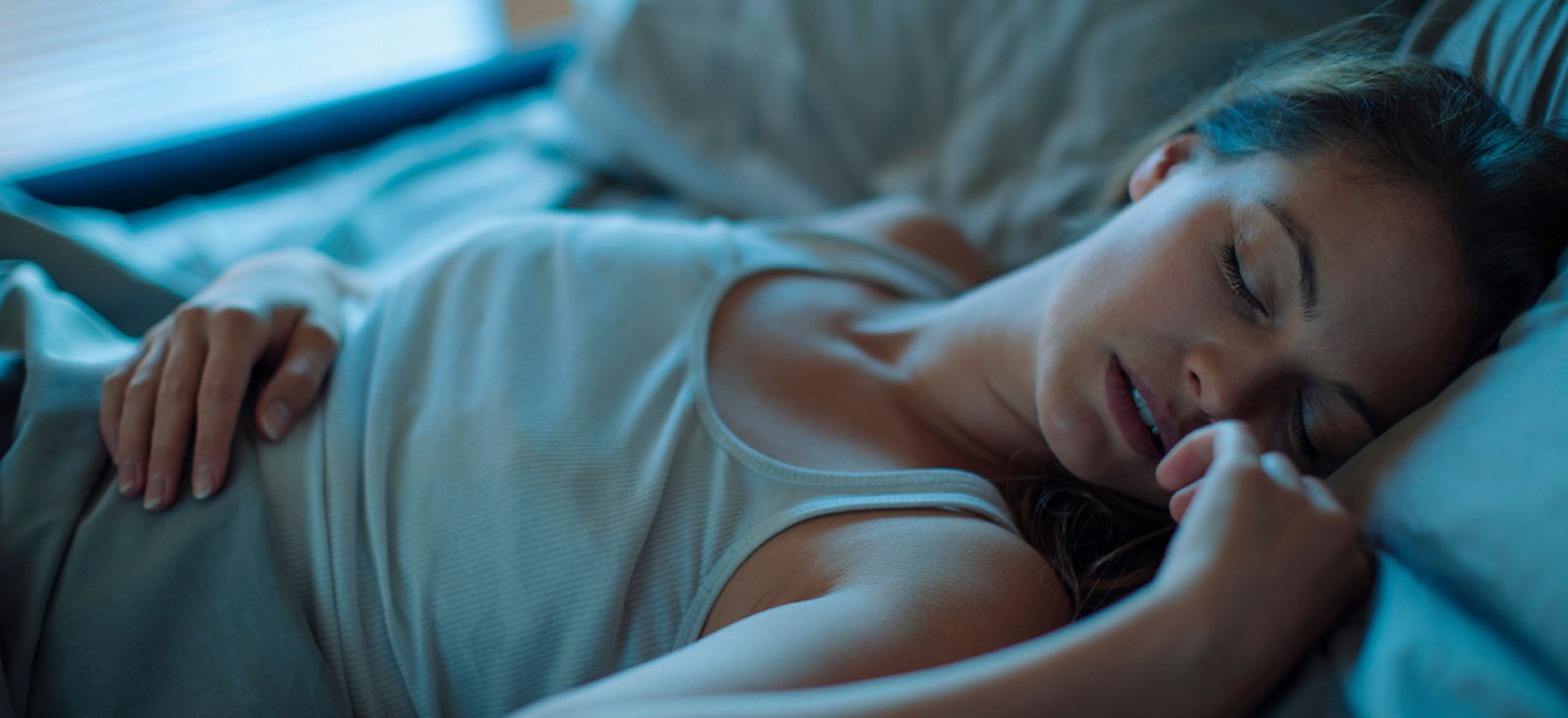 Νυχτερινή εφίδρωση: Τι μπορεί να σας συμβαίνει αν ιδρώνετε το βράδυ που κοιμάστε
