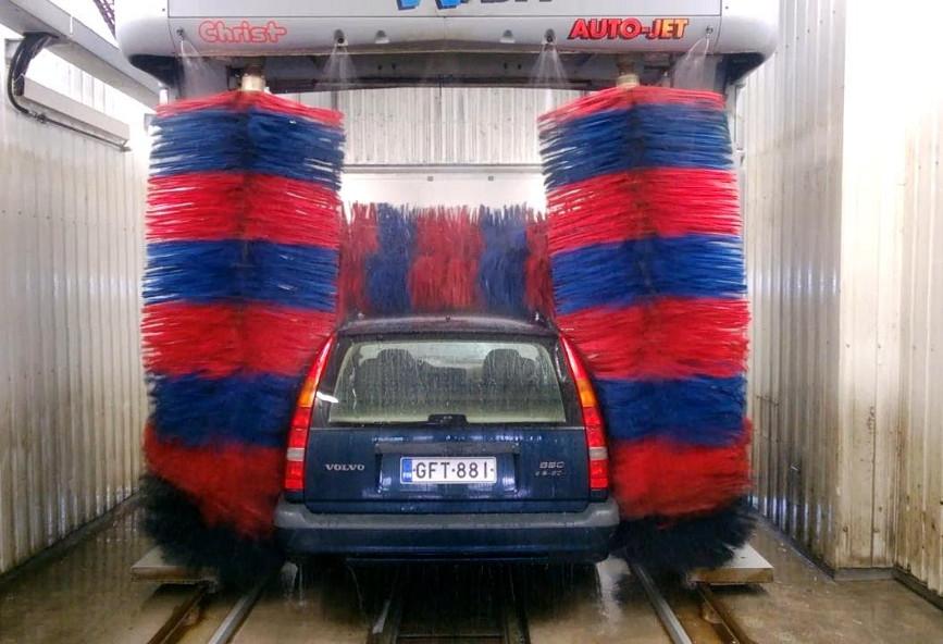 «Λουκέτο» σε πλυντήρια και λιπαντήρια αυτοκινήτων