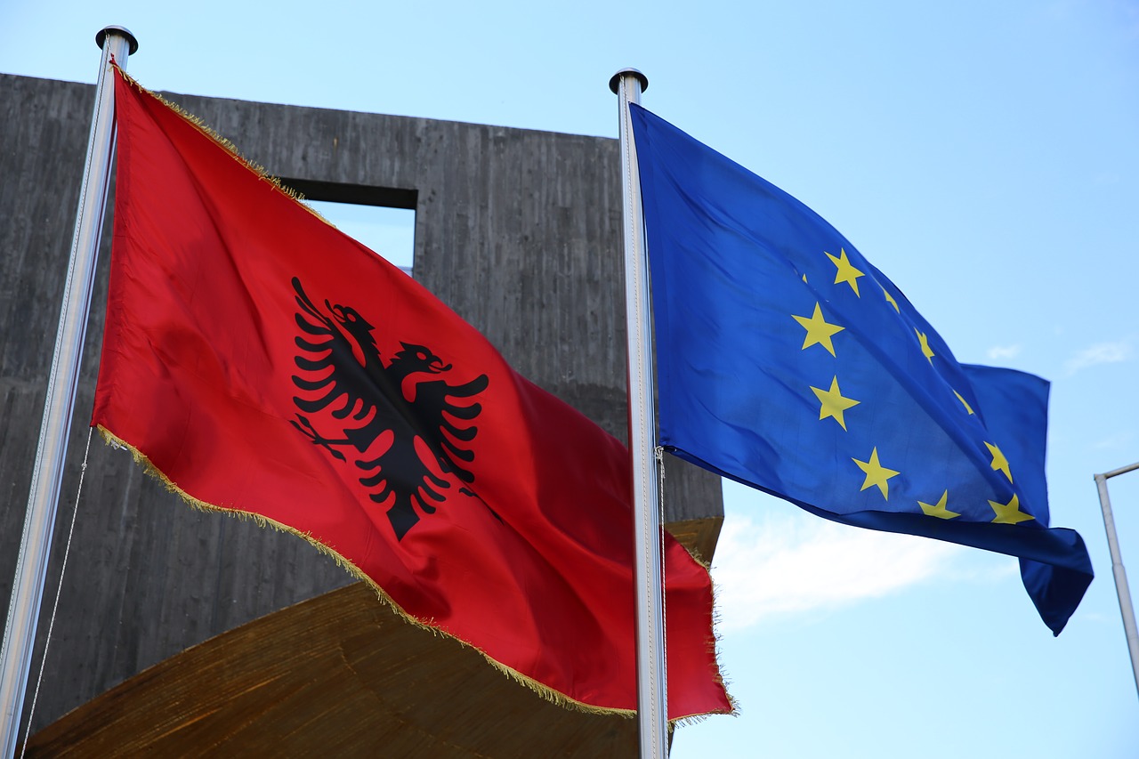 ΜΚΟ που δραστηριοποιούνται στα Βαλκάνια ζητούν επίσπευση των διαδικασιών εισδοχής Αλβανίας και Σκοπίων στην ΕΕ!