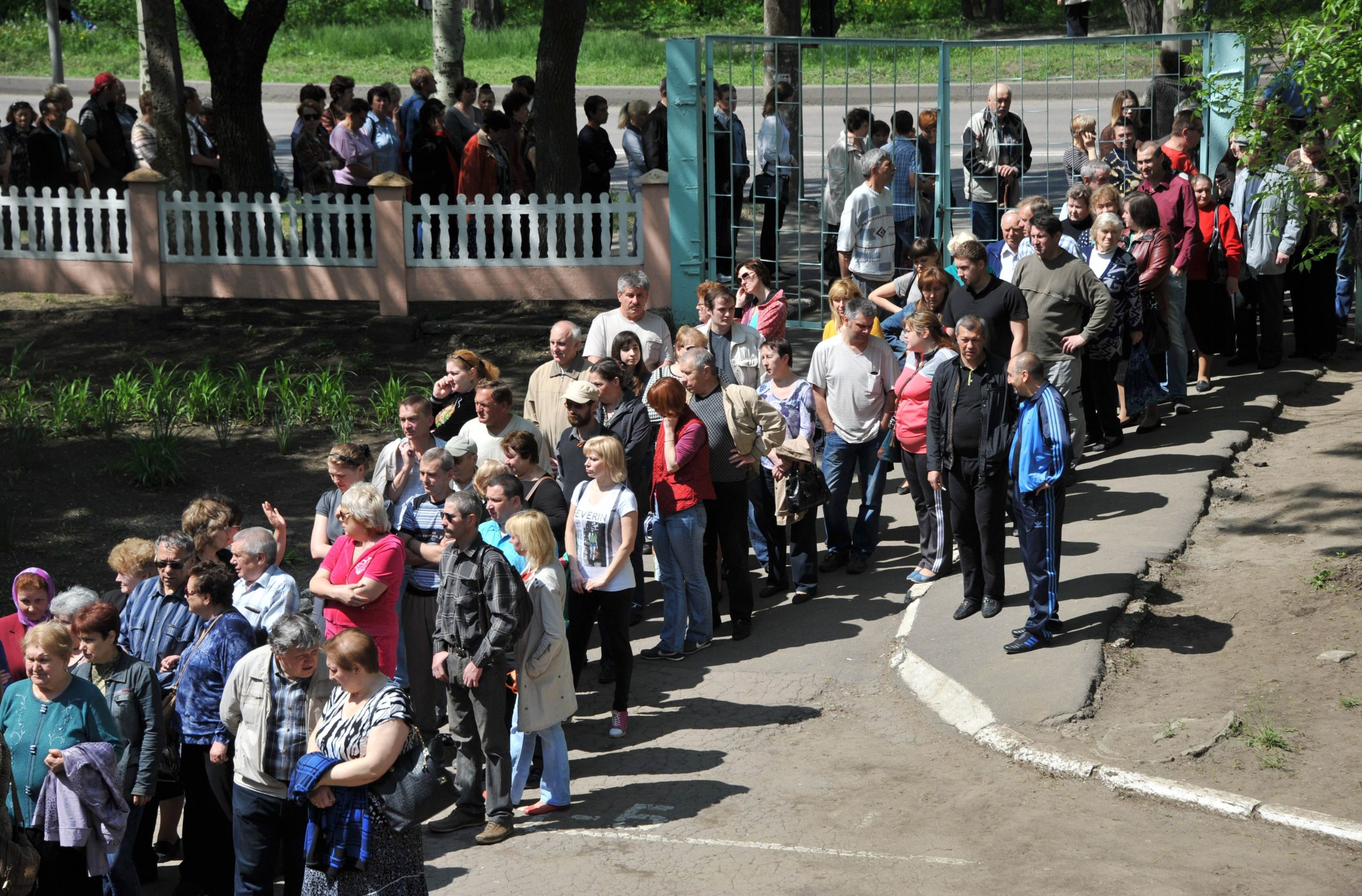 Ρωσική υπηκοότητα θέλει να αποκτήσει η πλειοψηφία των κατοίκων της ανατολικής Ουκρανίας