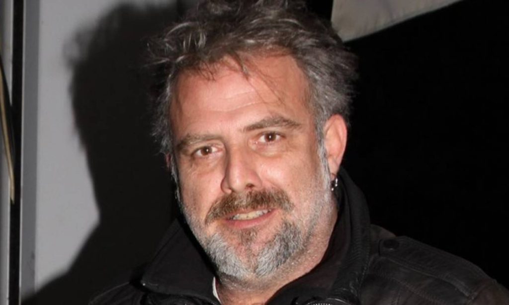 Ξέσπασε ο Πασχάλης Τσαρούχας στην εκπομπή της Μελέτη: «Είναι άσχετο – Με προσβάλλει…» (βίντεο)