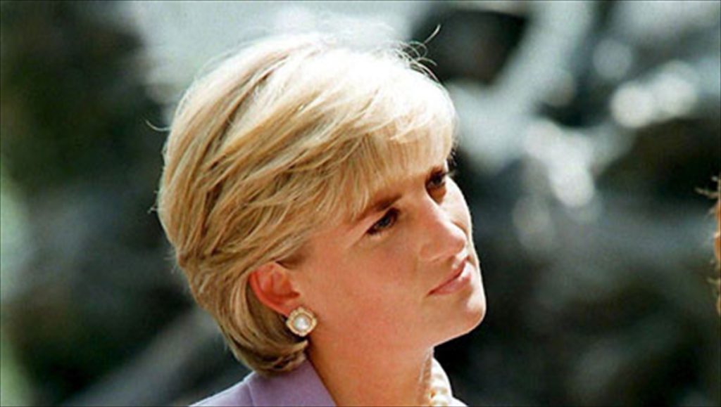 Γιατί η πριγκίπισσα Νταϊάνα σταμάτησε να φοράει γάντια – Ο συγκινητικός λόγος