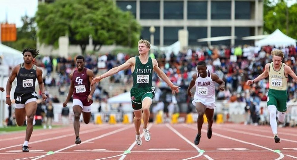 «Λευκή αστραπή» – 18χρονος «βολίδα» απειλεί το Παγκόσμιο Ρεκόρ του Μπολτ στα 100μ!(βίντεο)