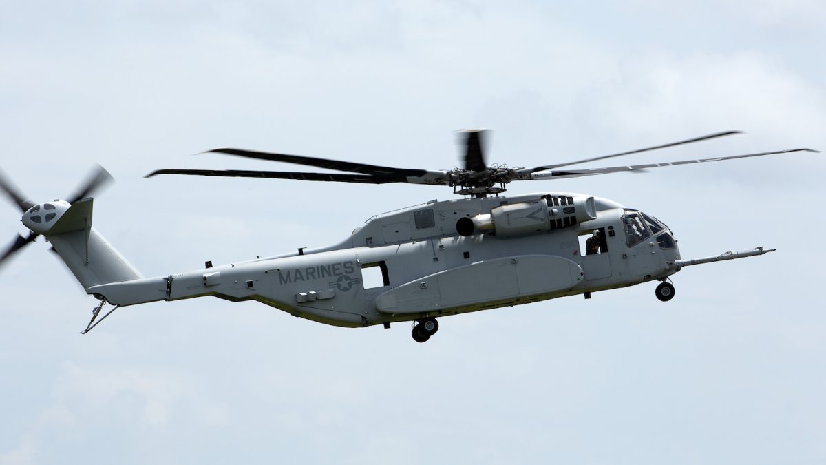 CH-53: Αυτό είναι το ελικόπτερο – θηρίο των ΗΠΑ (βίντεο)