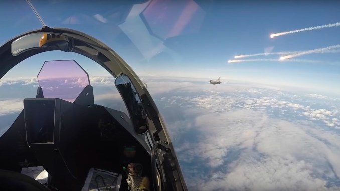 Βίντεο: Αποστολές Rafale μέσα από το πιλοτήριο κατά τη διάρκεια επιχειρησιακής αξιολόγησης