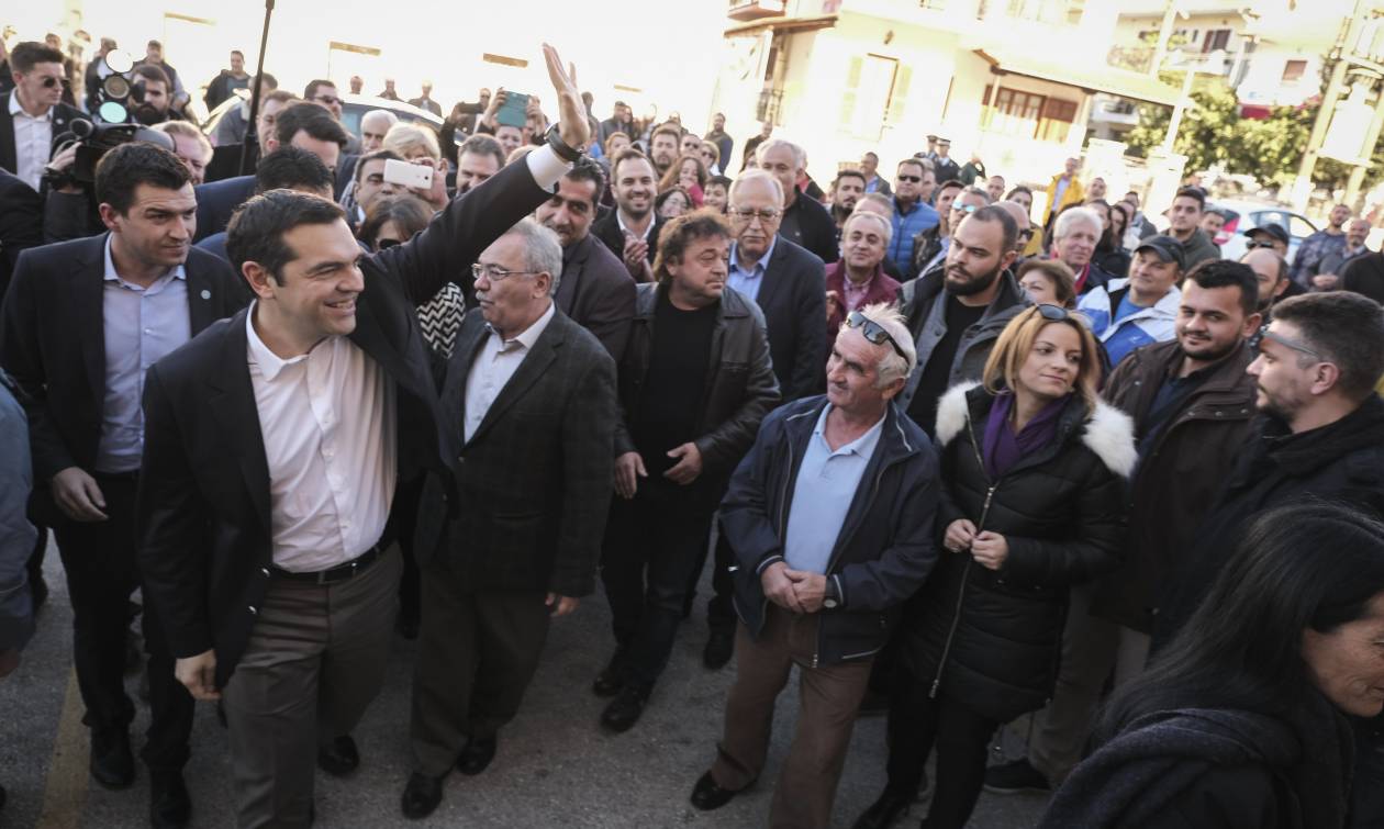 Οργή λαού – Αποδοκιμασίες κατά του Τσίπρα στα Χανιά – «Προδότη! Η Μακεδονία είναι ελληνική» (βίντεο)