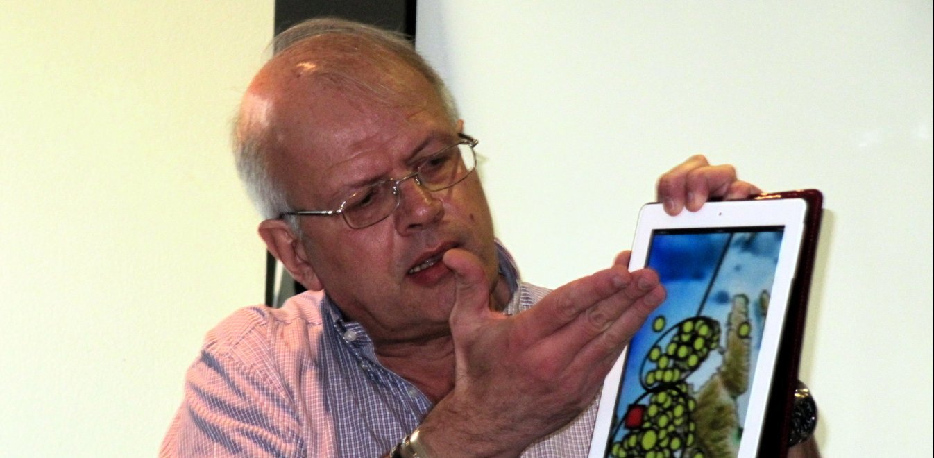 Απίστευτο: Βίντεο απεγκλωβισμού του σεισμολόγου Άκη Τσελέντη (βίντεο)