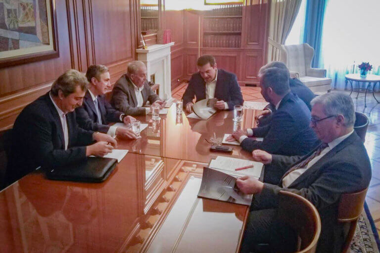 Σύσκεψη στο Μαξίμου για να επιστρέψει στο ελληνικό Δημόσιο το «Ερρίκος Ντυνάν»