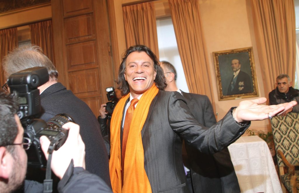 «Φωτιά» στα social media για Ψινάκη – «Μου ρίχνουν λάσπη για το Μάτι επειδή είμαι… celebrity» (φωτο)