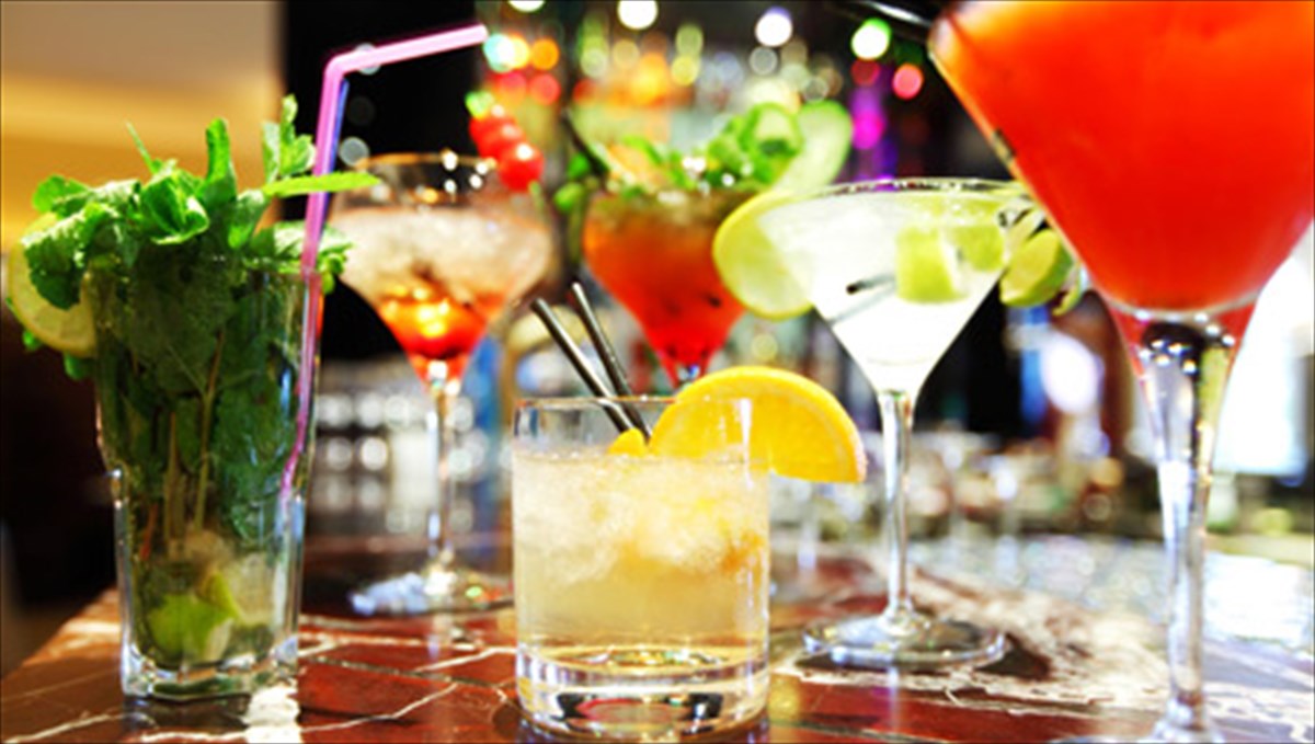 Που πίνουν περισσότερο αλκοόλ; – Στα πόσα ποτά θεωρείται αλκοολικός