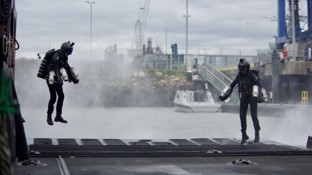 «Ιπτάμενοι πεζοναύτες»; Δείτε τι δοκιμές πραγματοποιεί ο βρετανικός Στρατός