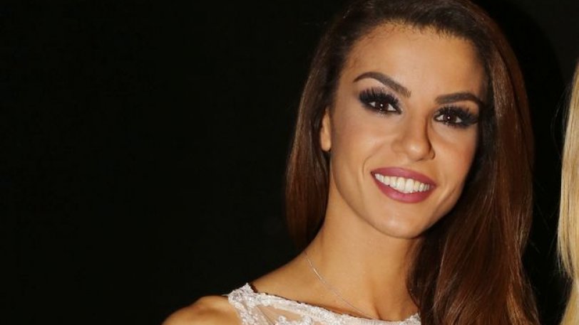 H Eιρήνη Παπαδοπούλου κάνει την έκπληξη με την καινούρια της διασκευή