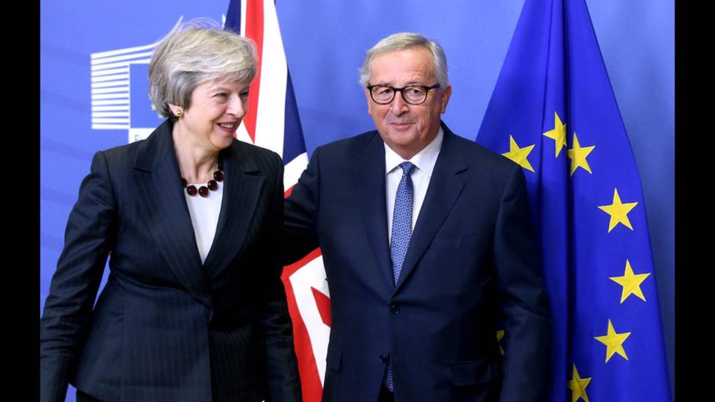 Σύνοδος Κορυφής- Γιούνκερ: «Μου λείπει» η Μέι