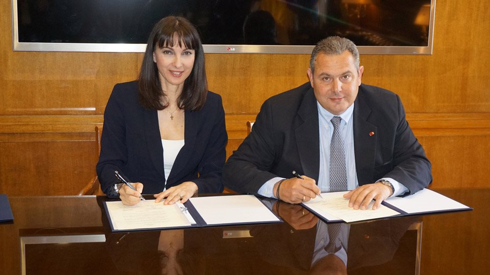 Καταγγελία Καμμένου κατά Κουντουρά: «Πλήρωνε με κονδύλια του υπουργείου Τουρισμού εταιρείες δημοσκοπήσεων»