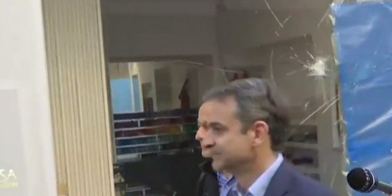 Στη Βουκουρεστίου ο Μητσοτάκης: «Δεν γίνεται να είμαστε όμηροι 30 τραμπούκων»