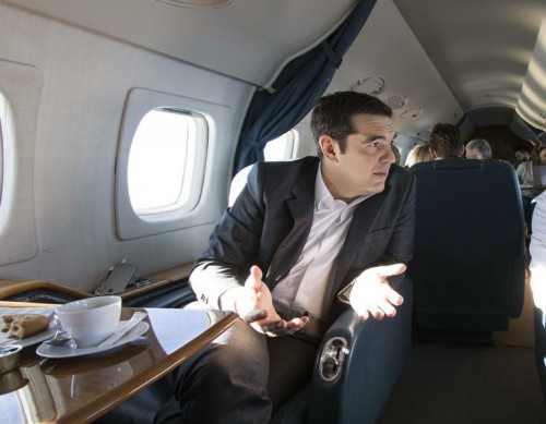 Απoκλειστικό! Δείτε τι ξέχασε στο αεροπλάνο ο Αλέξης Τσίπρας