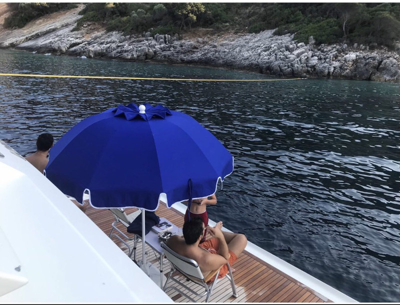 Γερμανικά ΜΜΕ:  «Ο πρωθυπουργός ένας εξαντλημένος ήρωας; Ο άνθρωπος που προτάθηκε για το Νόμπελ Ειρήνης;»