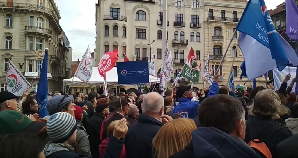 Jobbik: Η ιστορία μιας στροφής 180 μοιρών ενός κόμματος