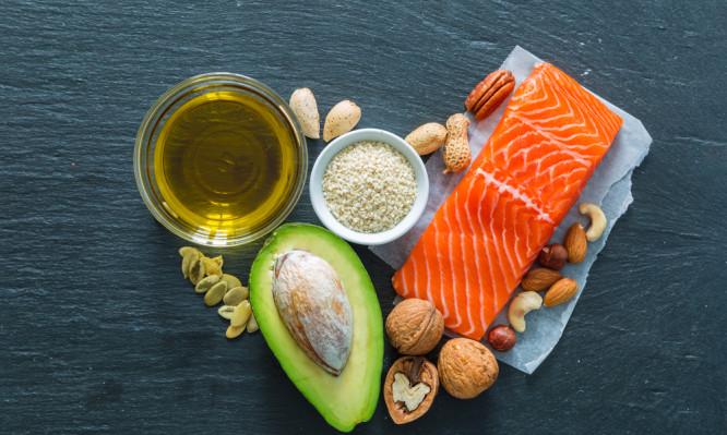 Αυτές είναι οι τροφές με πολλά λιπαρά που κάνουν καλό στην υγεία