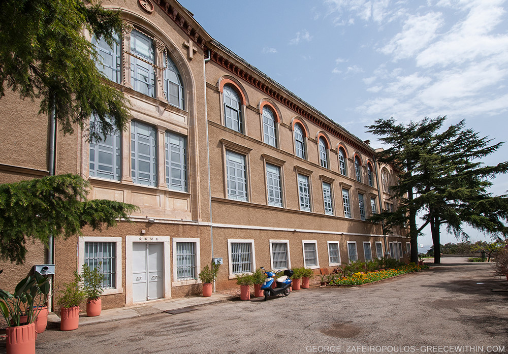 Η ιστορία της Θεολογικής Σχολής της Χάλκης και το λουκέτο από τους Τούρκους