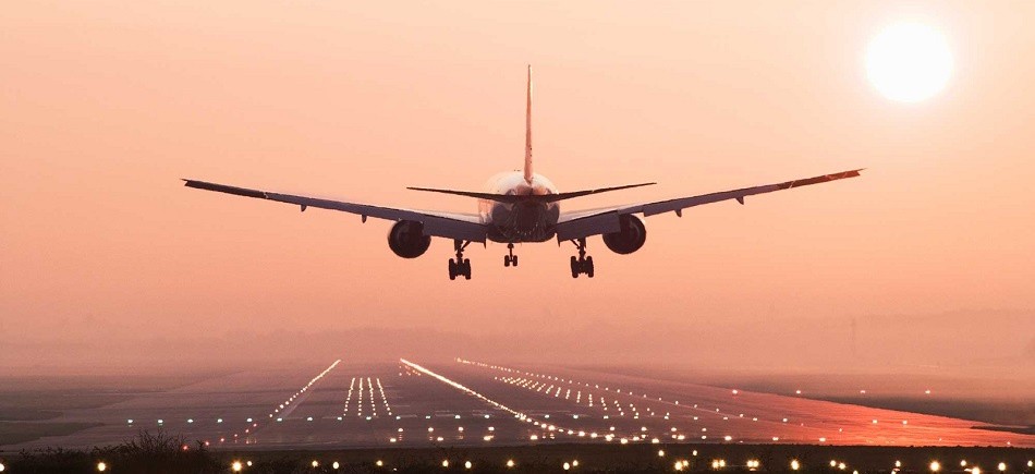 Μεγάλη αεροπορική εταιρία βάζει «ψαλίδι» σε 465 θέσεις εργασίας (φώτο)