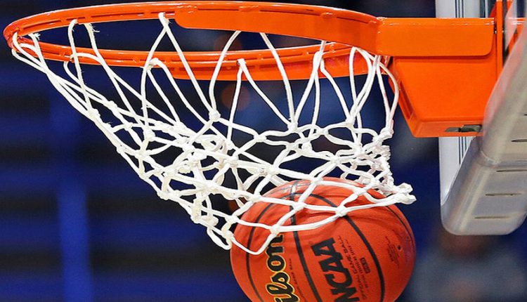 Άγριο ξύλο – Ματωμένος και με σκισμένη μπλούζα στη μέση του δρόμου πασίγνωστος μπασκετμπολίστας (φώτο-βίντεο)